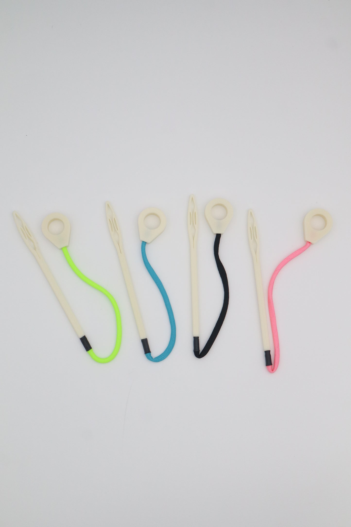 Veto Athletic World's Best Outdoor Pickleball Holder: Pickle-Line (3 Ball)